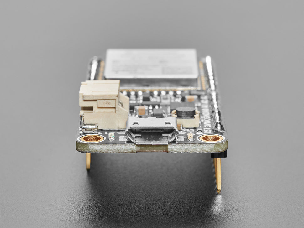 Adafruit HUZZAH32 – ESP32 Feather Board